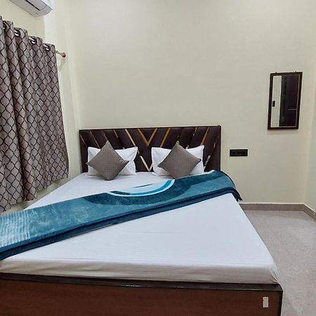 Narayani Paying Guest House Varanasi Dış mekan fotoğraf