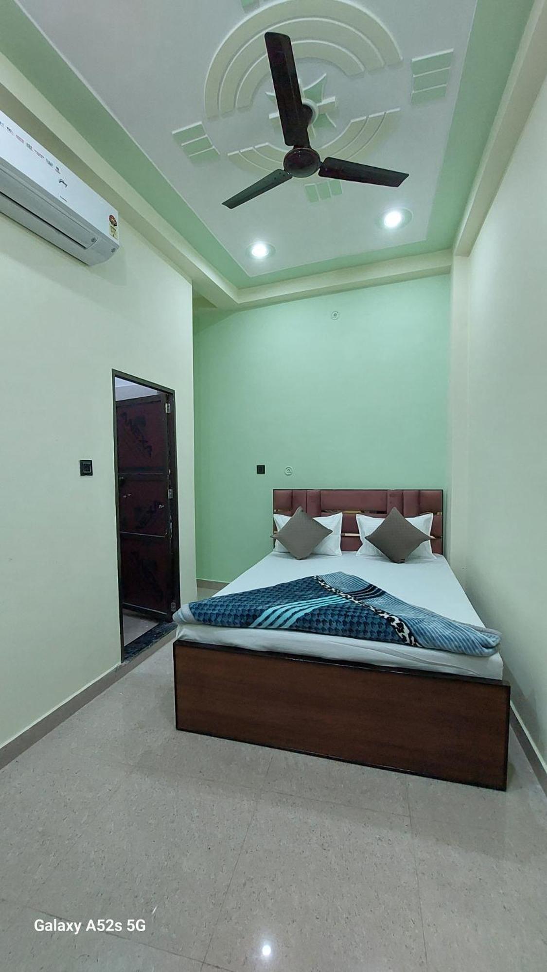 Narayani Paying Guest House Varanasi Dış mekan fotoğraf