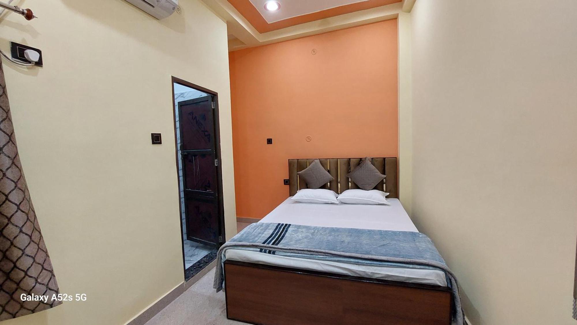 Narayani Paying Guest House Varanasi Dış mekan fotoğraf