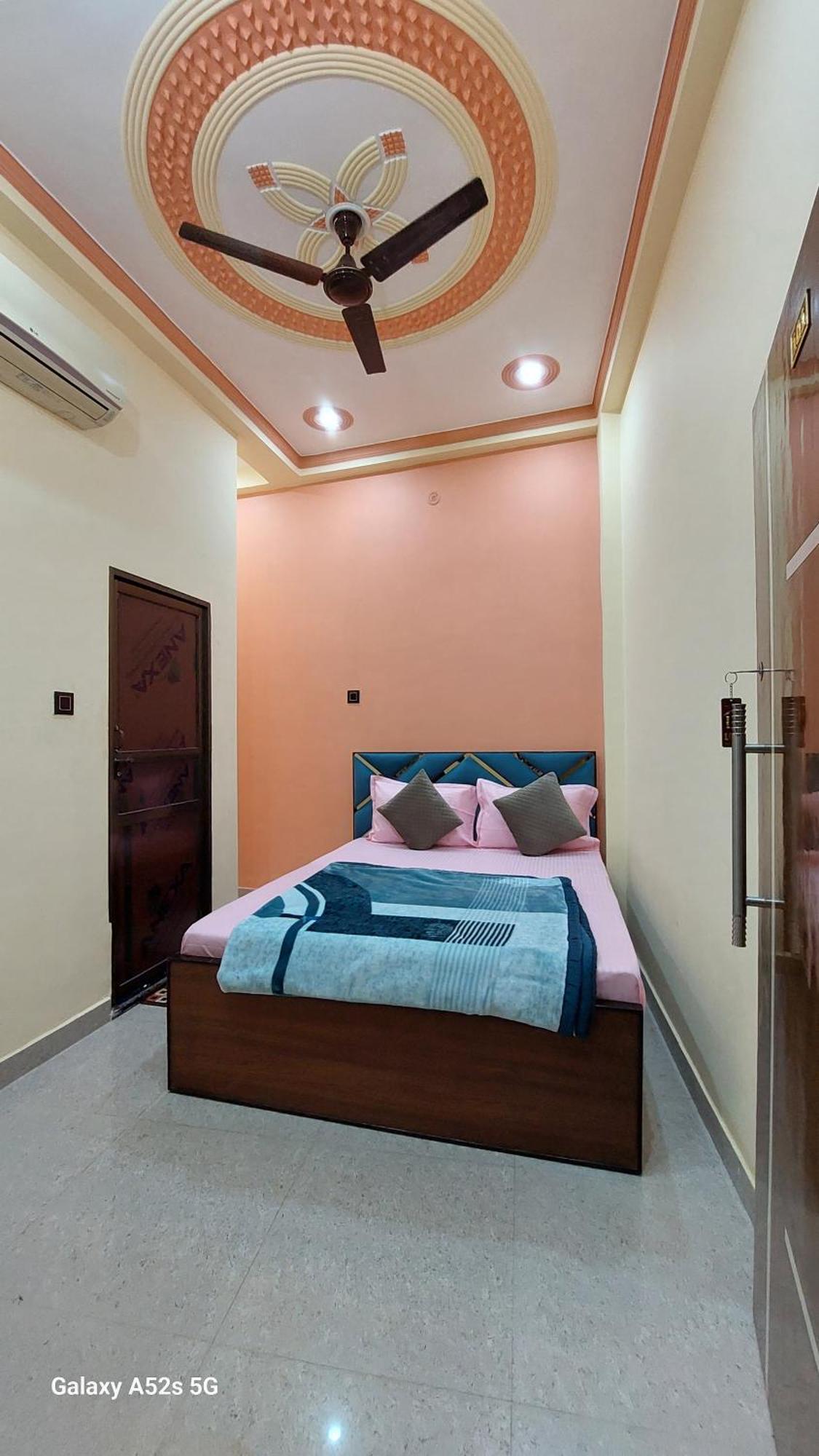 Narayani Paying Guest House Varanasi Dış mekan fotoğraf